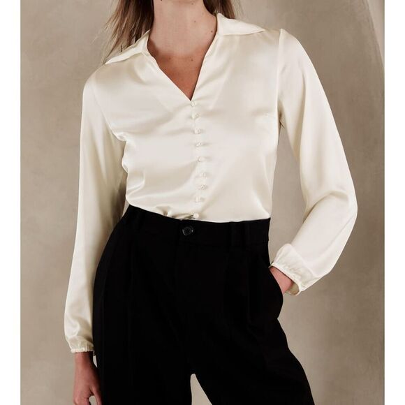 Banana Republic 762890 Women Sz M Snow Day/Ivory Satin Covered-Button Blouse - Picture 9 of 9